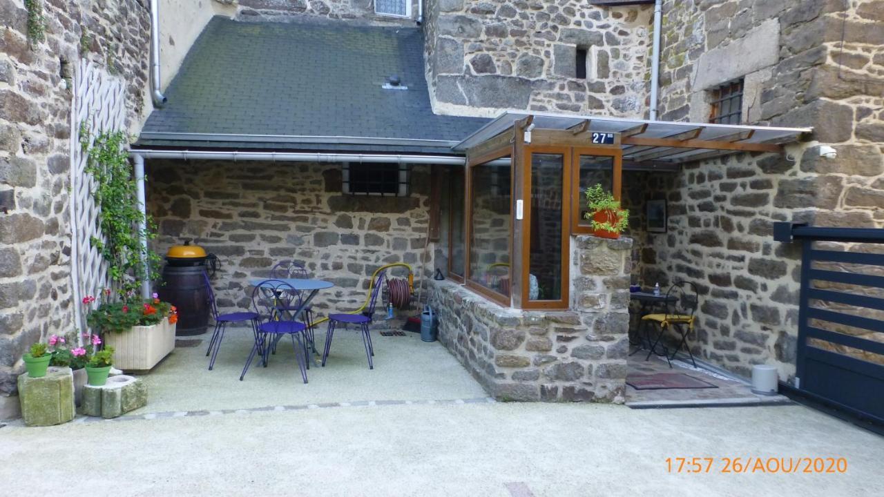 Le Logis De La Cour De Bretagne Au Port De Dinan Lanvallay Esterno foto