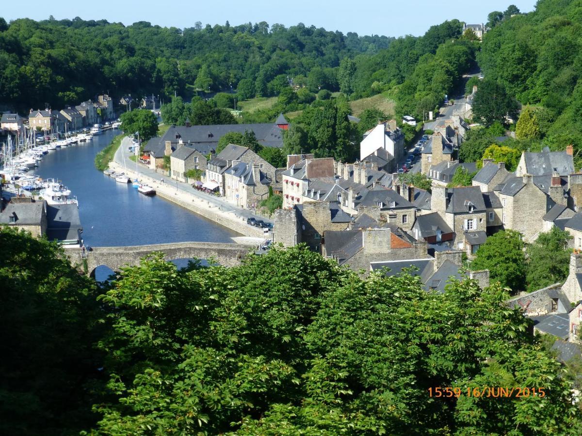 Le Logis De La Cour De Bretagne Au Port De Dinan Lanvallay Esterno foto
